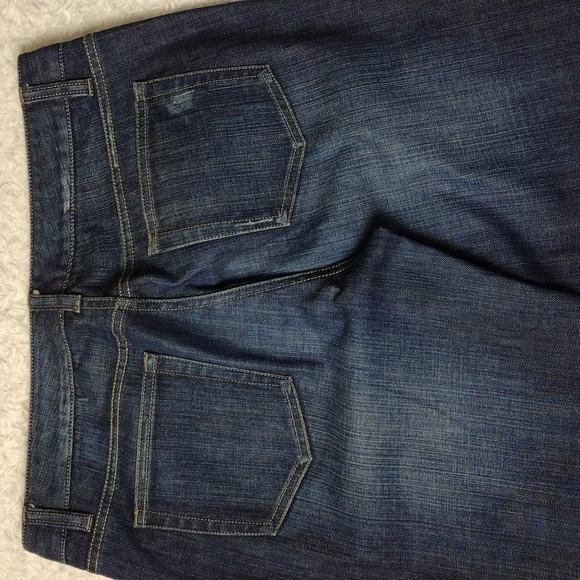 ELIE Tahari Blue Dark Wash Light Distressed  Mid Rise Flare Leg Denim Jeans - Picture 12 of 15